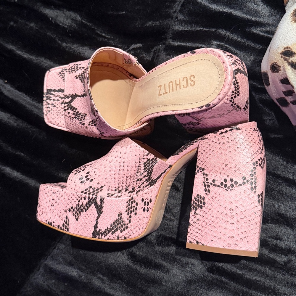 SCHUTZ Pink Snake Print Platform Sandals
